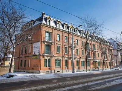 Amadeus Neustadt Отель 3*