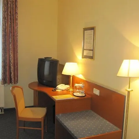 Amadeus Neustadt 3* Drážďany