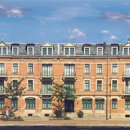 Amadeus Neustadt 3*