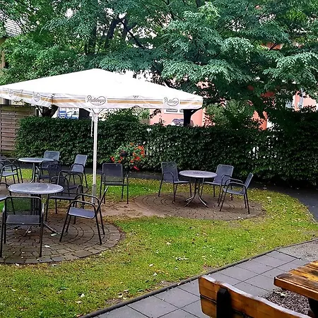 Hotel Amadeus Neustadt 3*