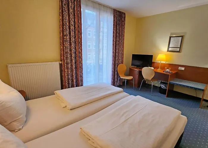 Amadeus Neustadt 3* Drezda