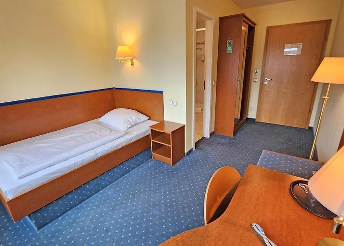 Amadeus Neustadt 3* Δρέσδη