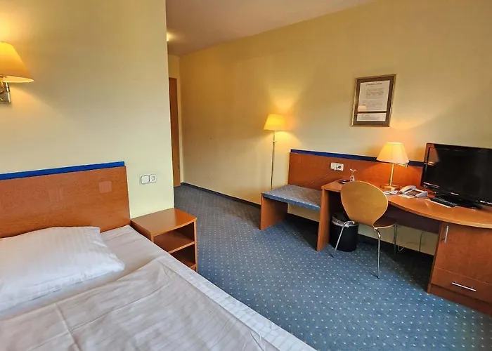 Amadeus Neustadt 3* Drezda