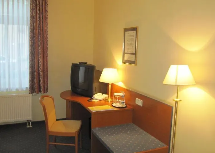 Amadeus Neustadt 3* Δρέσδη