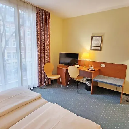 Hotel Amadeus Neustadt