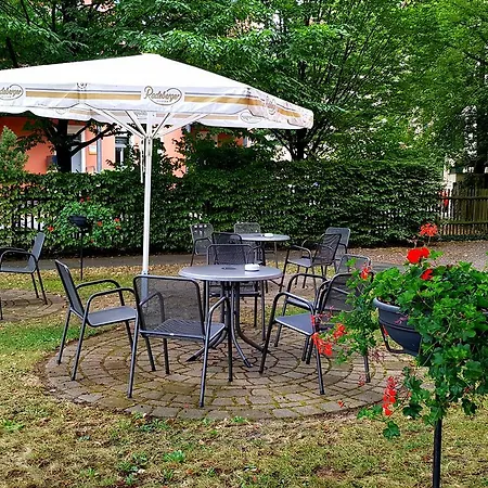 Amadeus Neustadt Hotel 3*