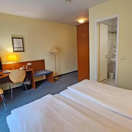 Amadeus Neustadt דרזדן